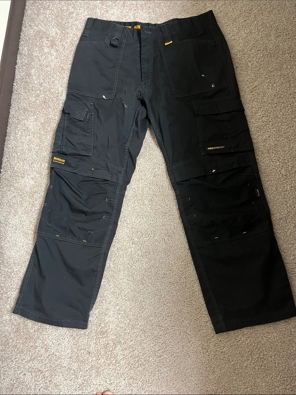 Dewalt Men’s Black Cargo Work Pants